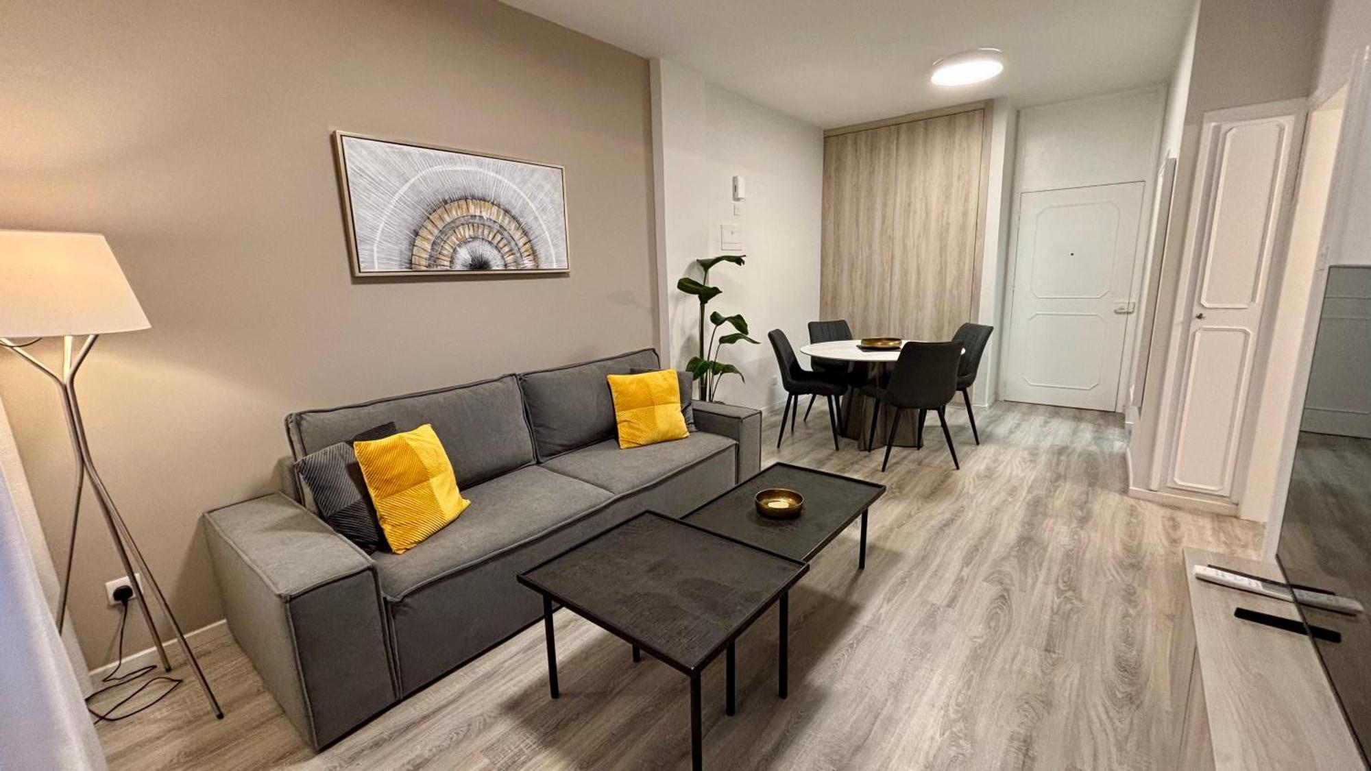 Seabreeze City Center Flats By Trulycyprus Limassol Exterior foto